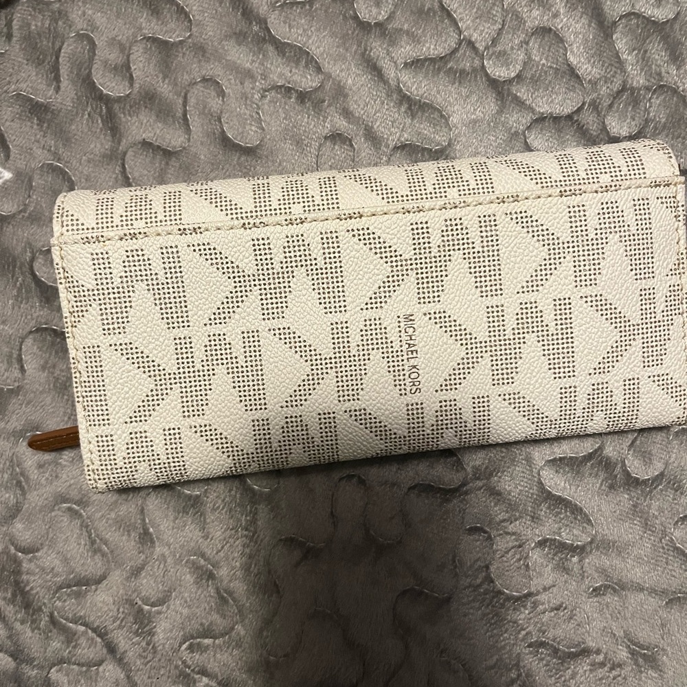 Michael Kors Cream Patterned Women's Wallet